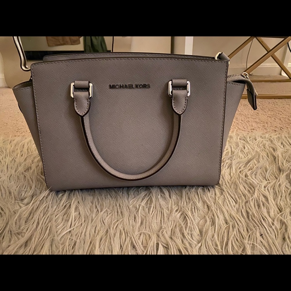 Michael kors cross body bag